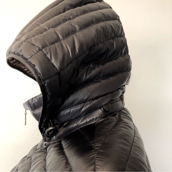 Lightweight Packable Winter Short Puffer Women’s Black Hooded Down Jacket Coat. - Picture 13 of 16